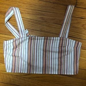 URBAN OUTFITTERS. Stripped crop top